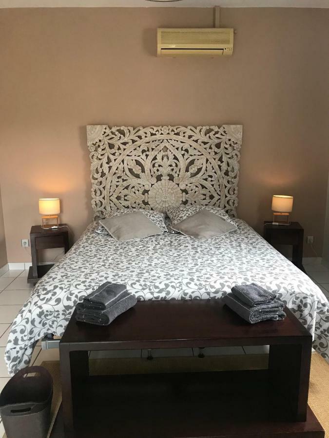 2 Chambres Avec Piscine Dans Maison Creole Saint Pierre Ngoại thất bức ảnh